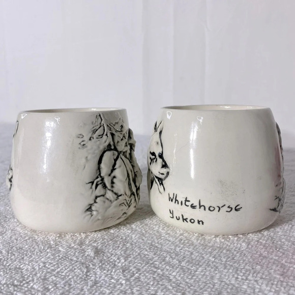 Vintage Handmade Cream Ceramic Whitehorse Yukon Mining Wolf Mugs x2 - Picture 6 of 12